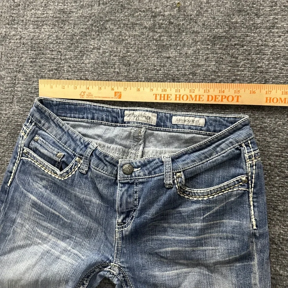 Daytrip Jeans Womens Size 32R Leo Bootcut Light Wash Stretch Embellished Y2K